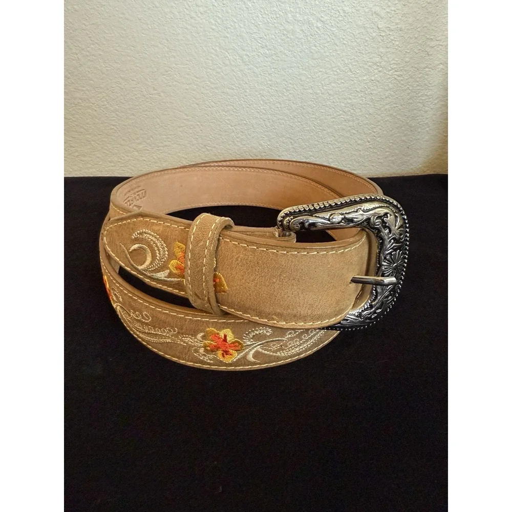 Women's Leather Western Belt‎ Innovation Mexico Embroidered Floral Size 44 NWOT